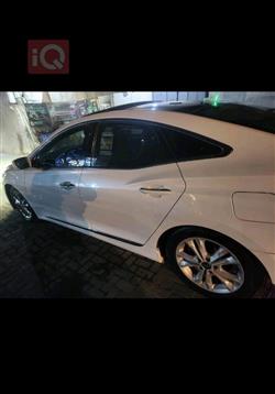 هيونداي أزيرا